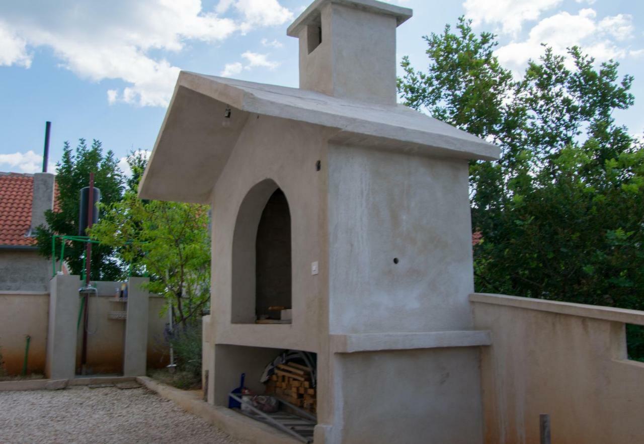 Apartmani Most Maslenica Exterior photo